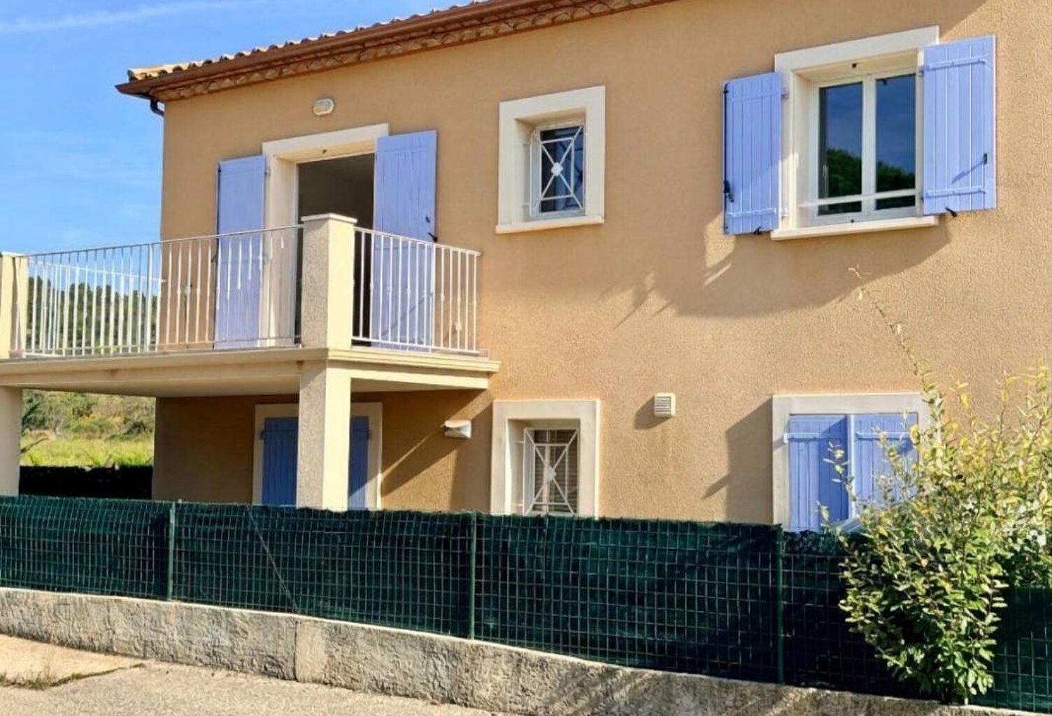 Appartement 3 pièces 47 m² avec terrasse et 2 parkings – Clarensac — photo 1