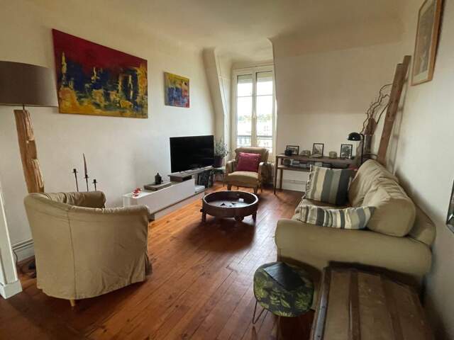 Appartement À Vendre — photo du bien