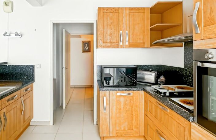 Appartement À Vendre — photo 2