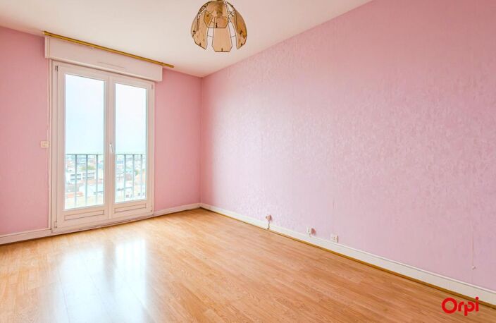 T4 76m2 balcon garage — photo 4
