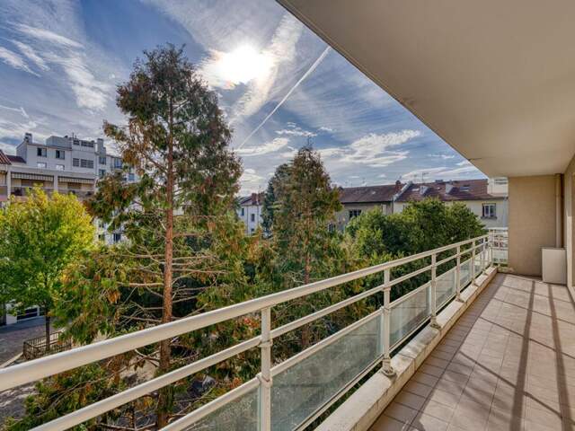 EXCLUSIVITE - Rhône - Lyon 8ème - Appartement 2 pièces, 48m2 + balcon, 14m2 — photo du bien