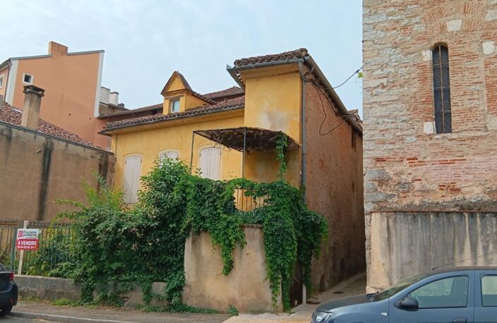 Immeuble à restaurer Cahors centre ville 200 m² — photo 2