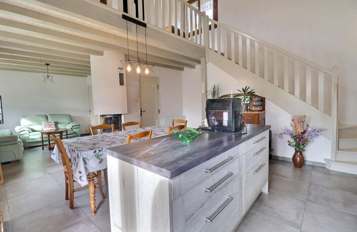 Ensemble immobilier maison 4P 102 m² avec dépendances de 83 m² + garage à SAINT-GEORGES-D'HURTIERES (73220) — photo 2