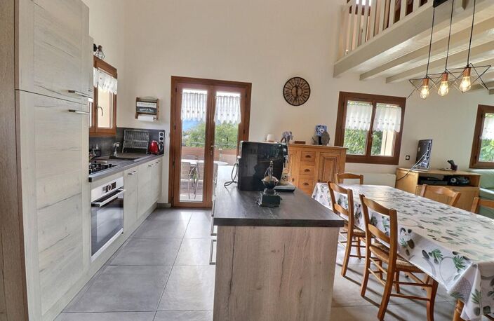 Ensemble immobilier maison 4P 102 m² avec dépendances de 83 m² + garage à SAINT-GEORGES-D'HURTIERES (73220) — photo 3