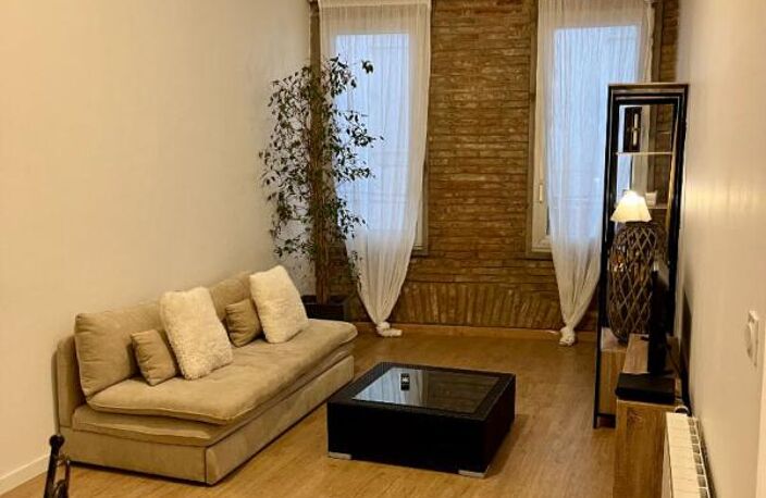 Appartement Duplex  76.50 m2 . Centre ville de Perpignan  .  Entièrement rénové — photo 2