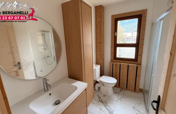 LE FAYET SAINT-GERVAIS-LES-BAINS  APPARTEMENT T2 RÉNOVÉ DE 57 M² AVEC BALCON DE 15 M² CAVE ET STATIONNEMENT — photo 4