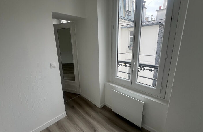 Beau studio proche Quai d'Orsay 75007 — photo 3