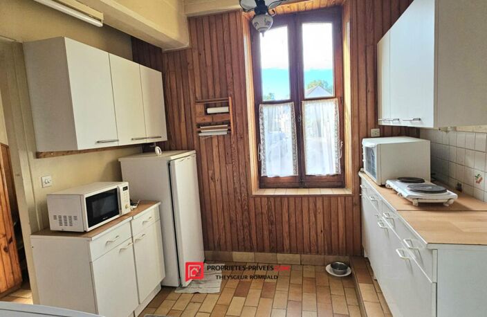 Maison de bourg avec dépendances et atelier à Ferrières-en-Gâtinais (45210) — photo 3