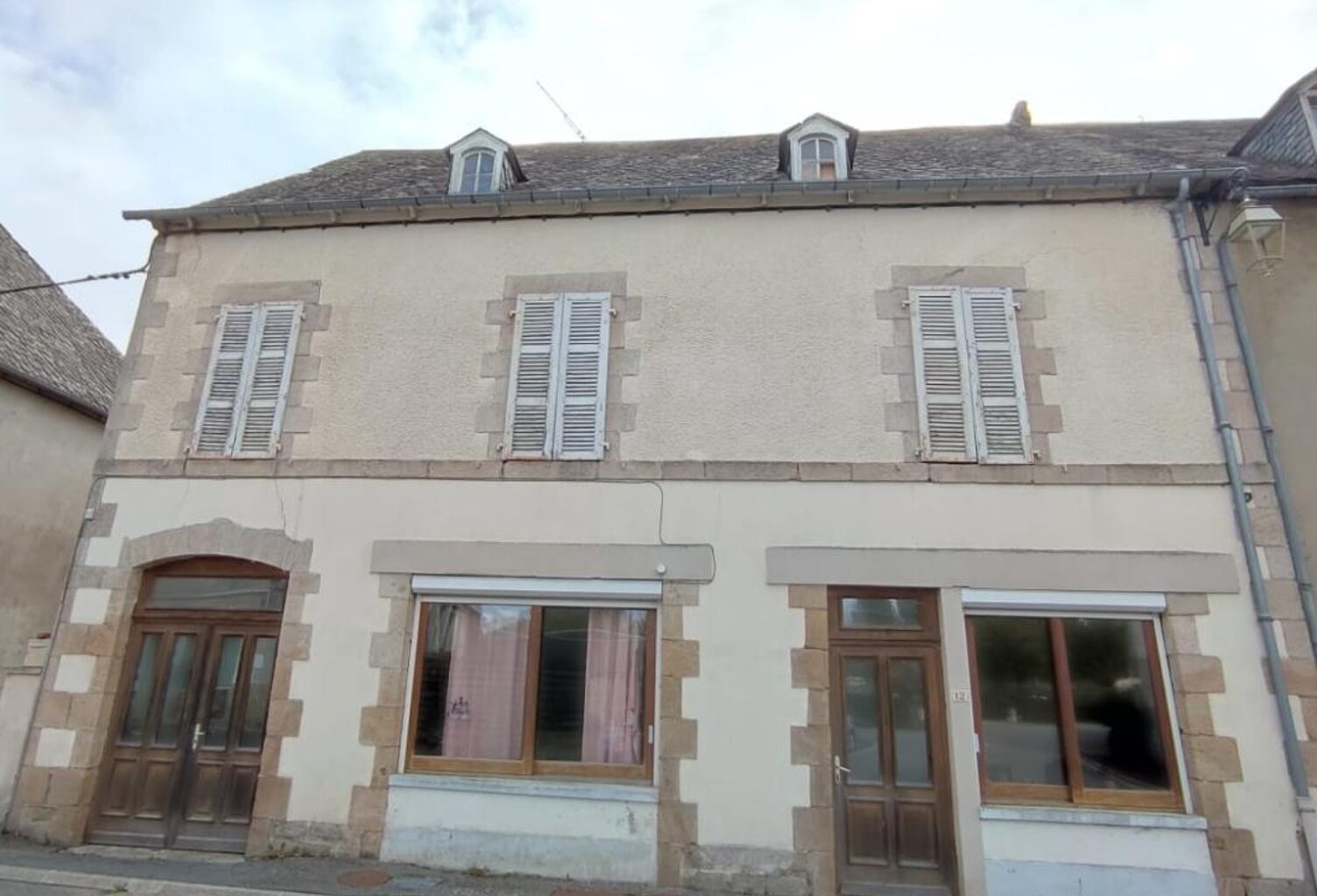 Maison centre bourg avec jardin, Lapleau 19550 — photo 1