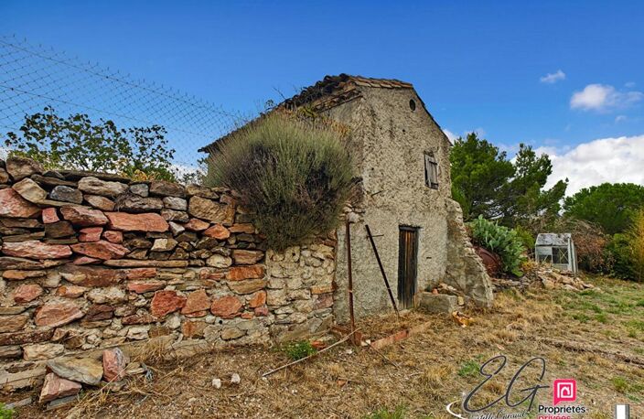 Terrain de 739 m² avec petite maison en pierre et vue sur Caunes-Minervois — photo 3