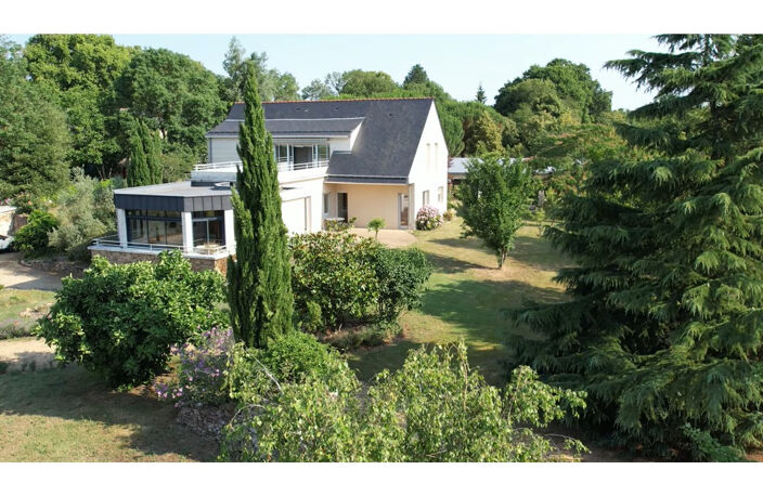 Maison d'architecte de 8 pièces 244 m2 avec piscine couverte — photo 3