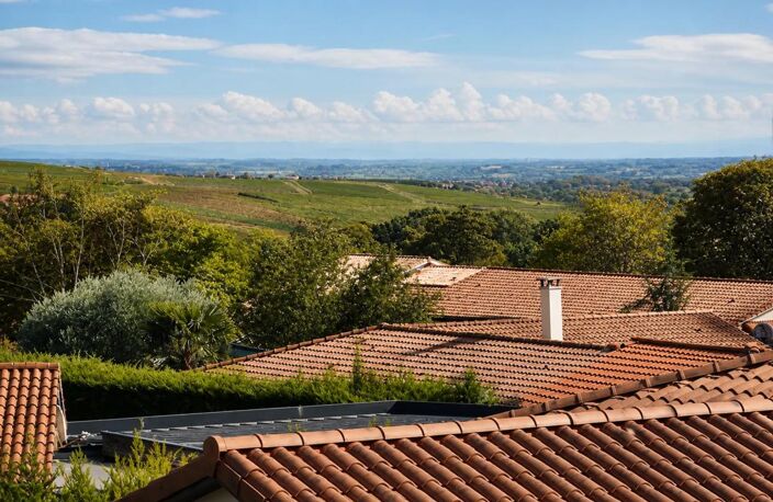 Maison de 137 m² 3 chb terrain cave garage Quincié-en-Beaujolais — photo 3