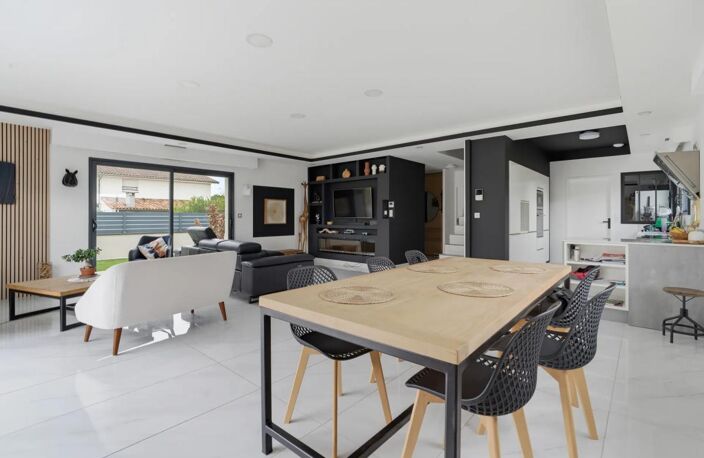 Maison de 7 pièces de 145 m² à Tresses — photo 5