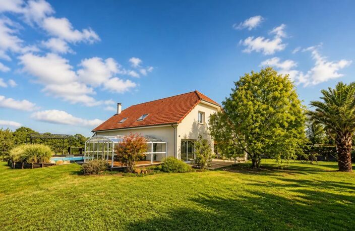 Maison 5 pièces de 166 m² à Argelos avec grange — photo 2