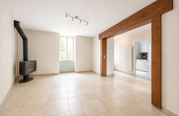 Maison de caractère avec jardin - 104 m2 - Villeneuve-le-Comte — photo 2