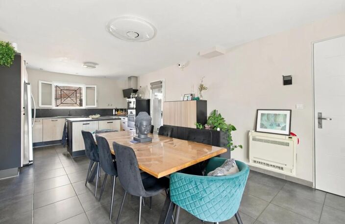 Maison individuelle 4 pièces – 92 m² – Plain-pied – Piscine – Domaine privé – Terrain 730 m² — photo 5