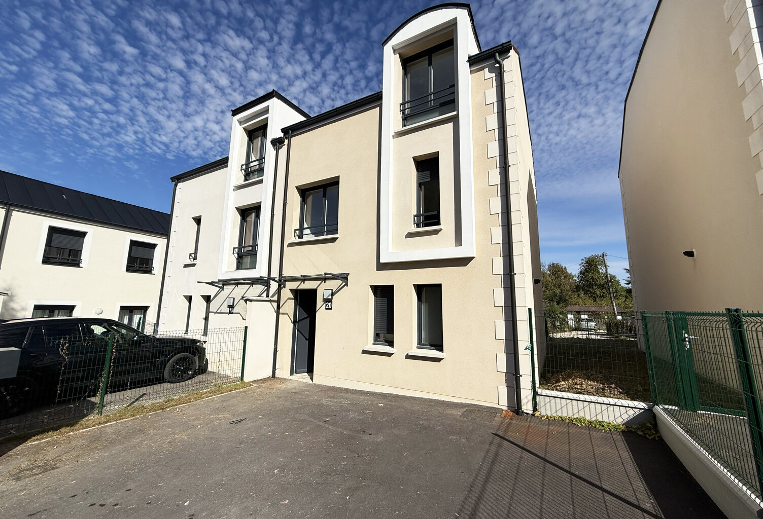 Maison de ville - Saint Thibault des Vignes — photo 1