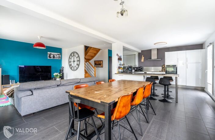 Hauteurs d'Anse - Maison familiale avec 4 chambres et jardin paysagé — photo 4