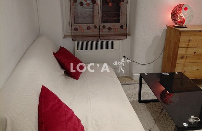 Location appartement 2 pièces 46 m² à Lyon 8 (69008) — photo 3