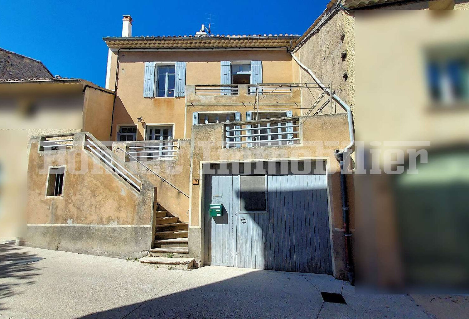 Grande maison de village pleine de charme, fort potentiel — photo 1