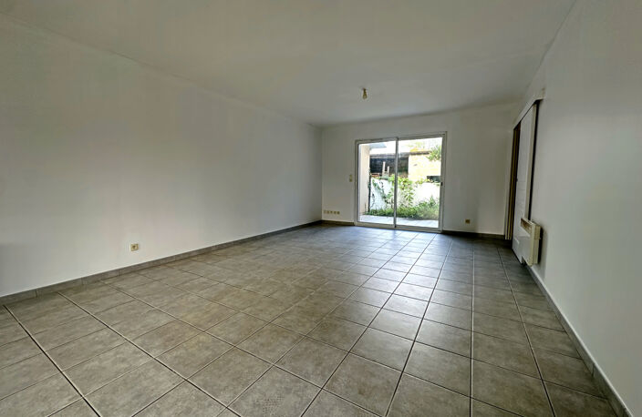 Maison de plain-pied avec jardin à Coutras — photo 2