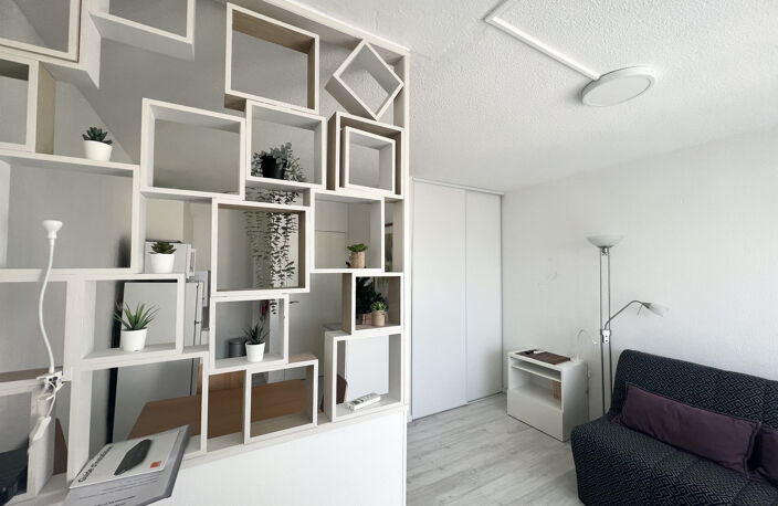 Studio meublé dans une résidence avec piscine du quartier du — photo 5