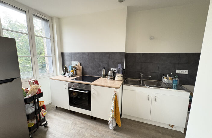 T2 50M2 / SECTEUR DELILLE — photo 3
