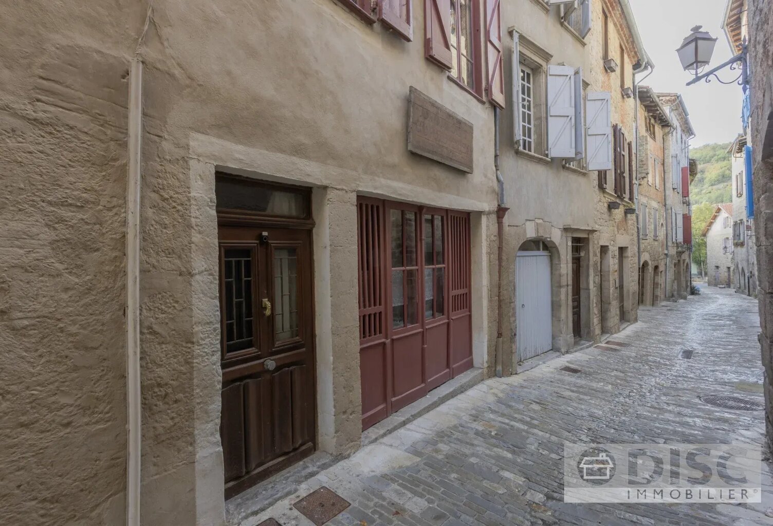 Charmante maison de village avec jardin et loggia offrant de belles vues — photo 1