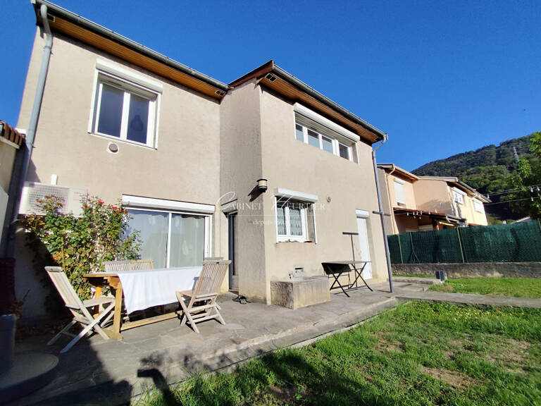 Maison avec beau jardin — photo 1