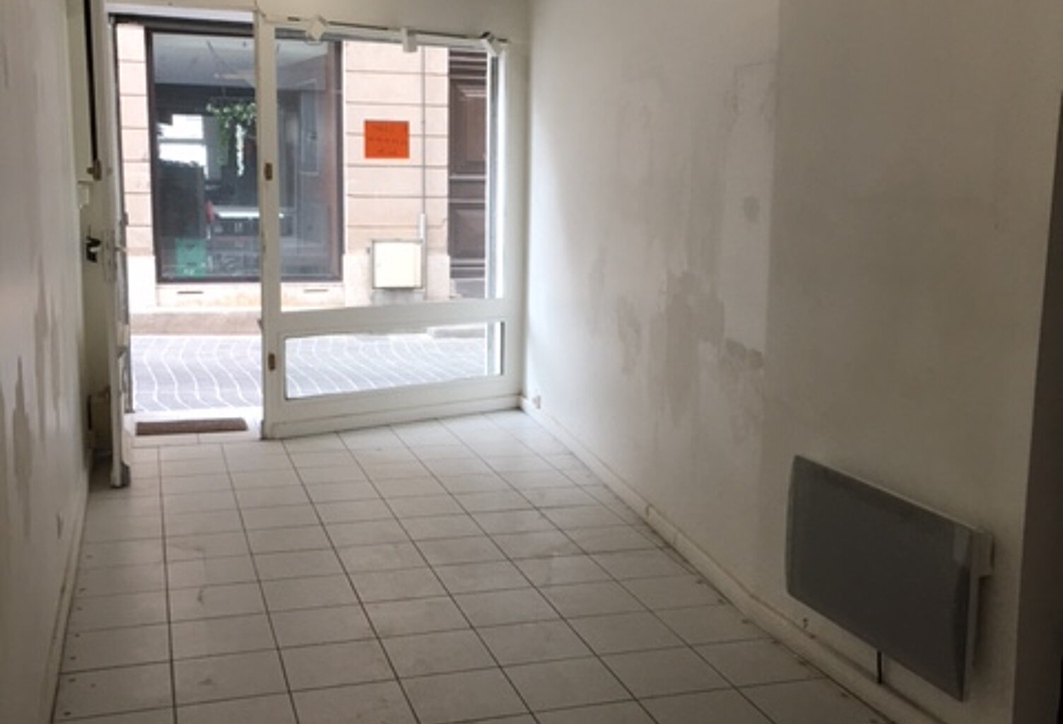 Local commercial Agde 2 pièces  30m²  environ — photo 1