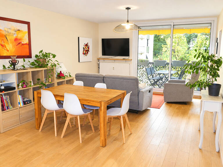 Un appartement lumineux, rénové avec goût : le plaisir de se sentir chez soi — photo 1