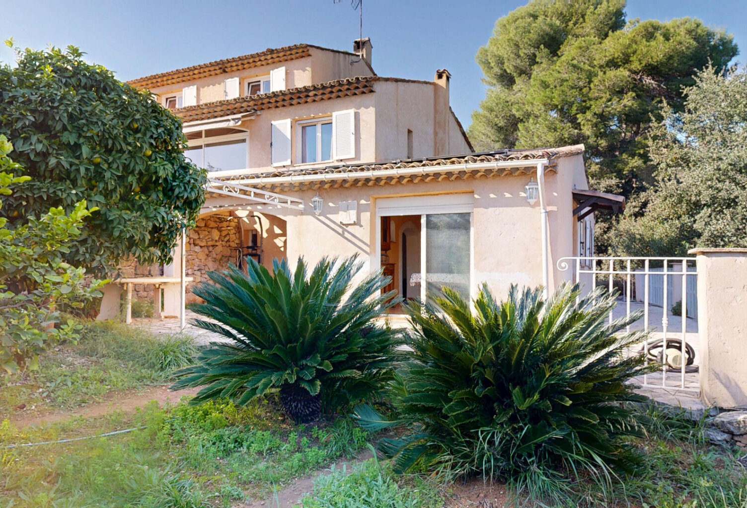 Maison Antibes 6 pièces 176 m2 — photo 1