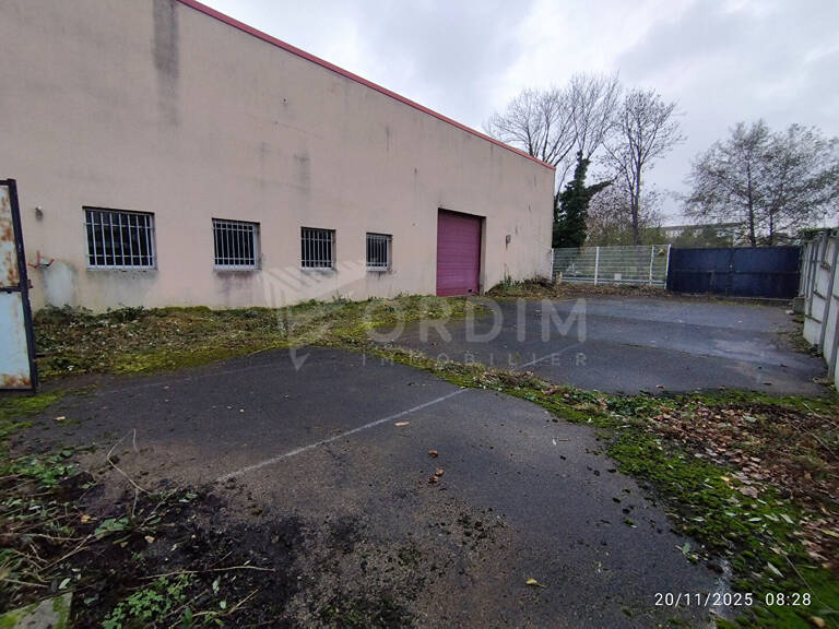 AUXERRE BATIMENT COMMERCIAL 390M² avec Terrain d'environ 566m² — photo 1