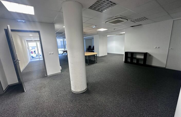 Local commercial — photo 4