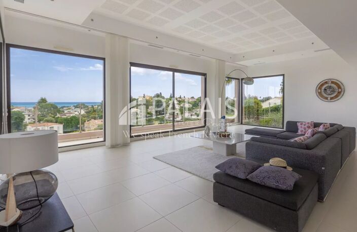 ANTIBES – RASTINES // Villa Contemporaine 240 m² – Jardin – Pisc — photo 5