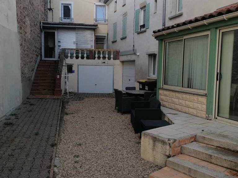 MAISON DE BOURG AVEC GARAGE — photo 1