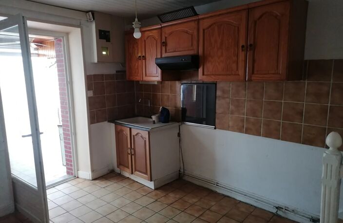 MAISON DE BOURG AVEC GARAGE — photo 4