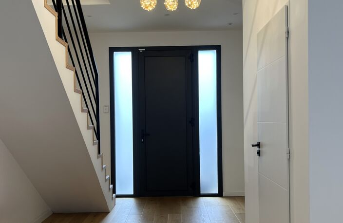 Vente Maison/villa 6 pièces — photo 2