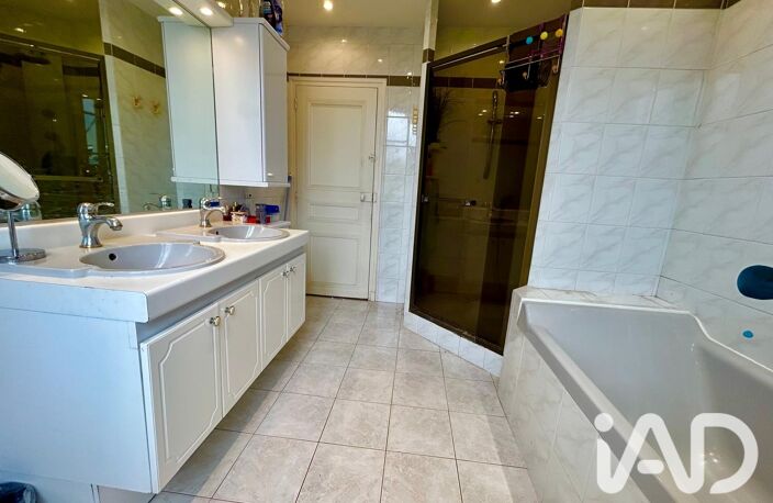 Vente Maison/villa 8 pièces — photo 5