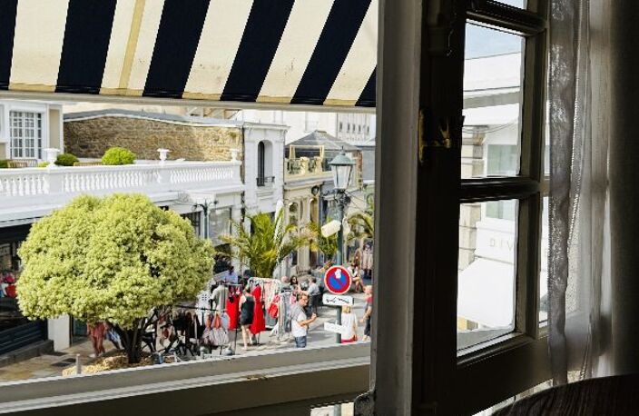 Dinard ,loft de 42 M2 en plein coeur ville ,plage à 100 M  — photo 4