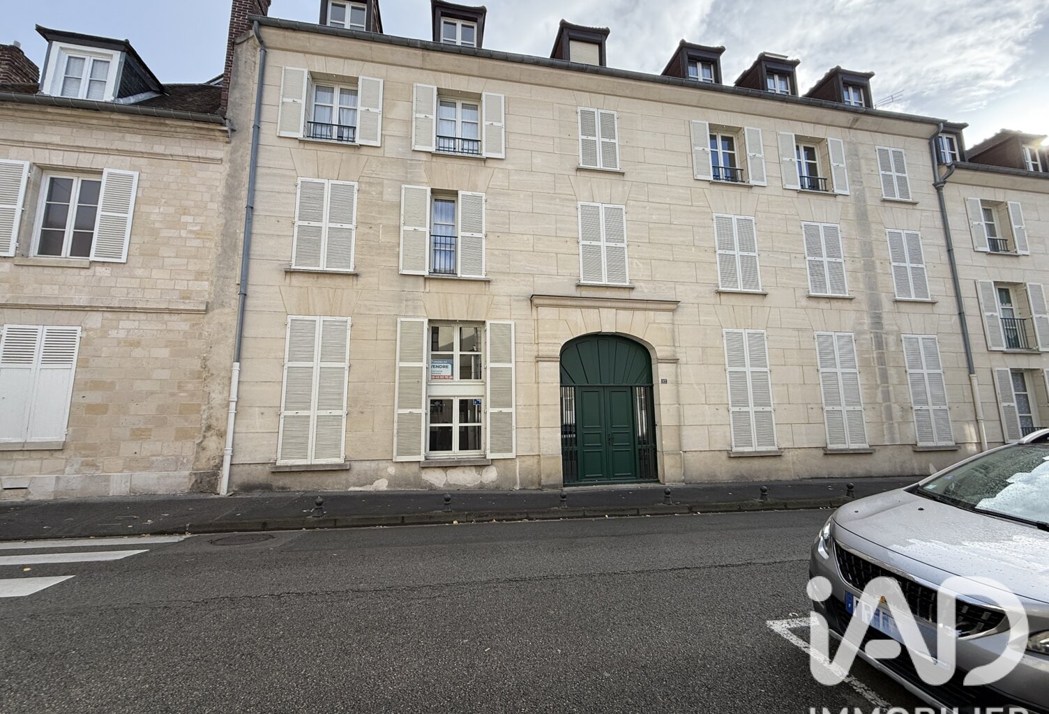 Vente Boutique/Local commercial 132 m&sup2; — photo 1