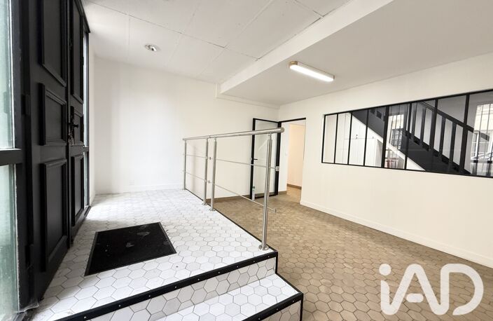 Vente Boutique/Local commercial 132 m&sup2; — photo 2