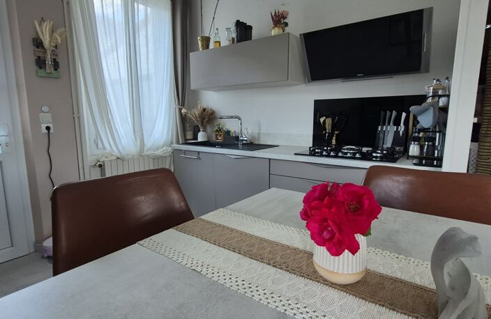 Vente Maison/villa 4 pièces — photo 2