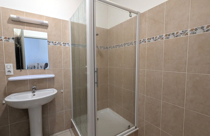 Appartement T2 meublé en rez-de-chaussée — photo 3