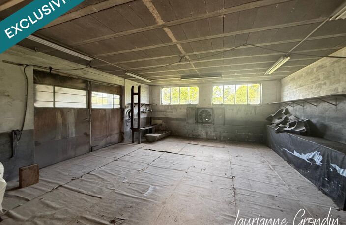 TERRAIN CONSTRUCIBLE ET HANGARS LA VERGNE 17400 — photo 5