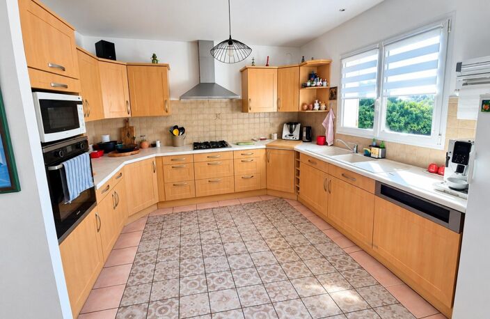 180m² de bonheur avec piscine ! — photo 5