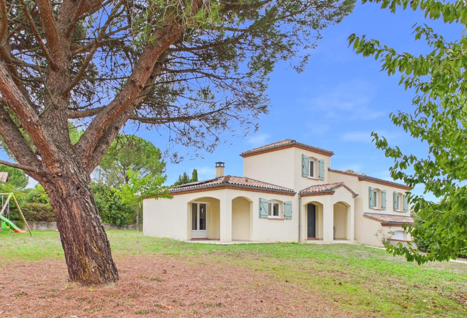 ROUFFIAC-TOLOSAN  MAISON T6 DE 129 M² + BUREAU DE 18 M²  TERRAIN ARBORÉ DE 1 875 M² — photo 1