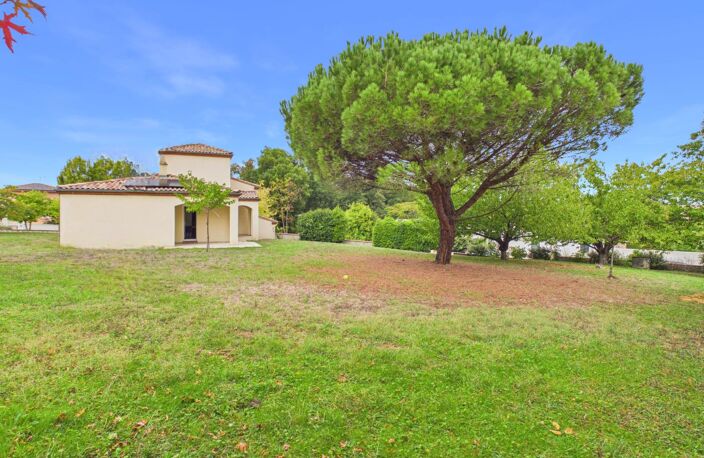 ROUFFIAC-TOLOSAN  MAISON T6 DE 129 M² + BUREAU DE 18 M²  TERRAIN ARBORÉ DE 1 875 M² — photo 2