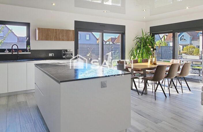 Maison contemporaine de plain-pied  135 m²  Châtenois — photo 3