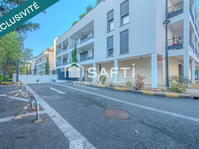 Bordeaux Caudéran  T3 récent au calme avec balcon filant et parking sécurisé — photo du bien